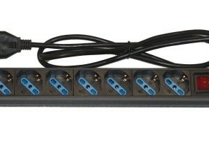 Armadio Rack Multipresa 8 Prese 19 Tripolari/Schuko Interrutore Italia